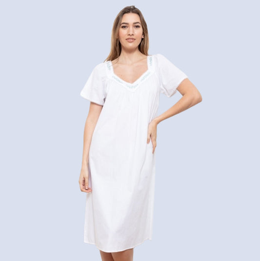 Gabby 100% Cotton Lawn Short Sleeve Nightdress - Pure NightGabby 100% Cotton Lawn Short Sleeve Nightdress