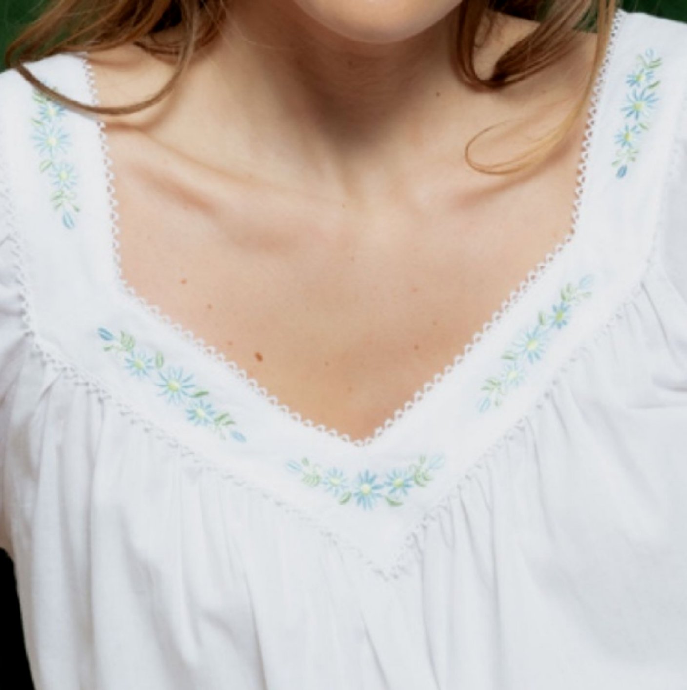 Gabby 100% Cotton Lawn Short Sleeve Nightdress - Pure NightGabby 100% Cotton Lawn Short Sleeve Nightdress